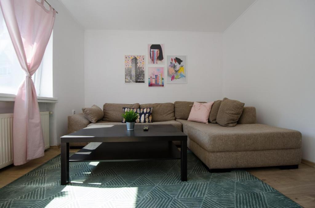 Bright Apartment Near Cismigiu And Old Town Bukarest Kültér fotó