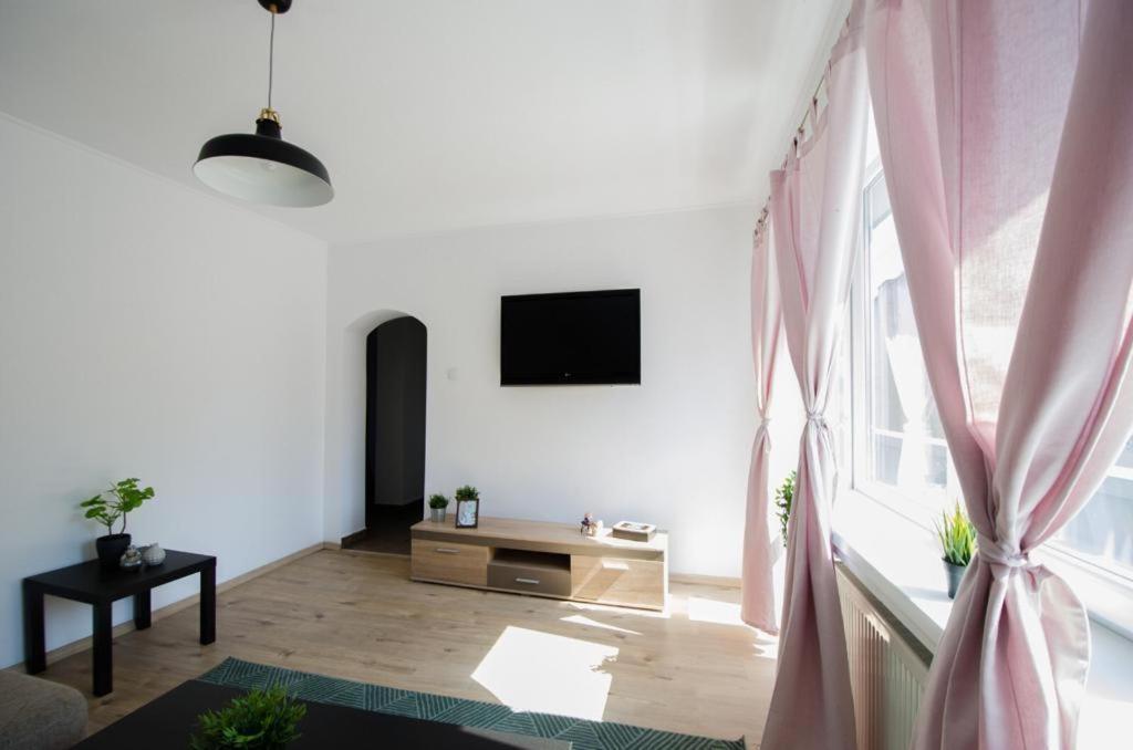 Bright Apartment Near Cismigiu And Old Town Bukarest Kültér fotó